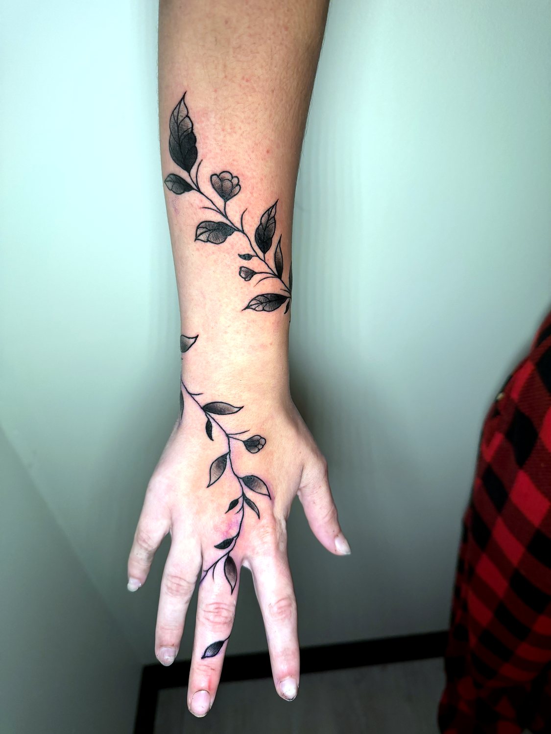 Trailing Vine tattoo — House of Jackalope, Mansfield OH